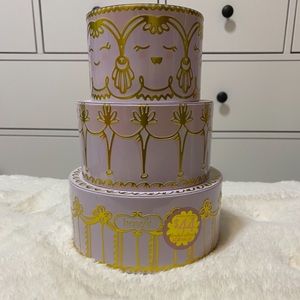 Benefits Cosmetics pink confection gift set